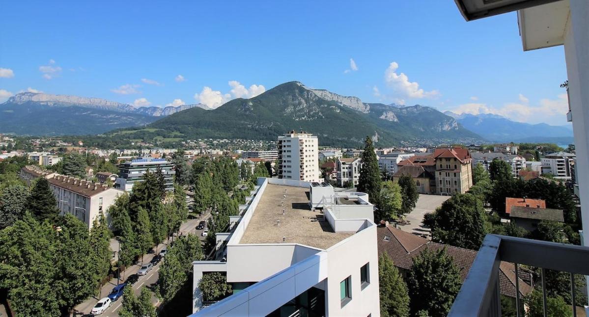 Mont Royal Balcon Et Piscine Apartment Annecy Exterior photo